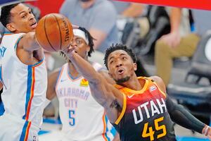 即完売！75周年記念 Utah Jazz Mitchell & Ness 即完売！75周年記念 Utah Jazz Mitchell & Ness