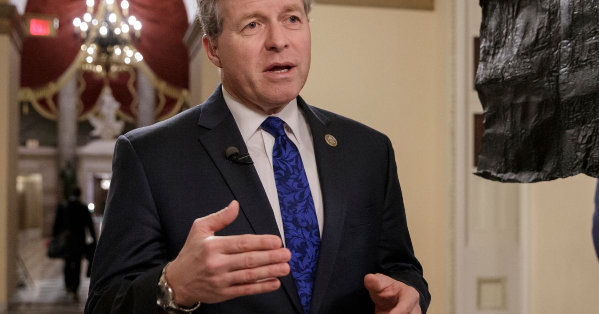 Leonard Pitts An open letter to all of you privately disgusted Republicans