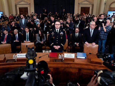 White House attacks its Ukraine expert as he says Trump call was ‘inappropriate’