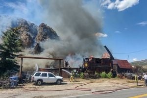 (Utah Wildfire Info) The Wanship Fire, which spread from a building blaze in Summit County on Sunday, July 17, 2022, had burned about 40 acres as of Sunday evening and prompted area evacuations.