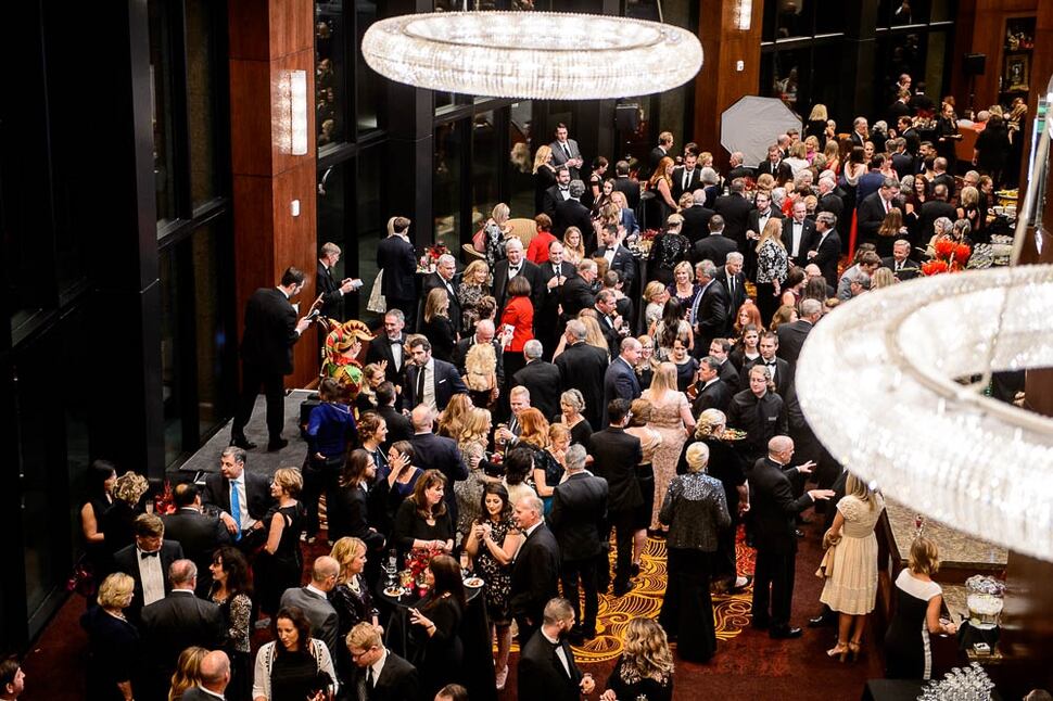 Glitzy ‘everybodies’ open Hale Centre Theatre’s new hightech stage in