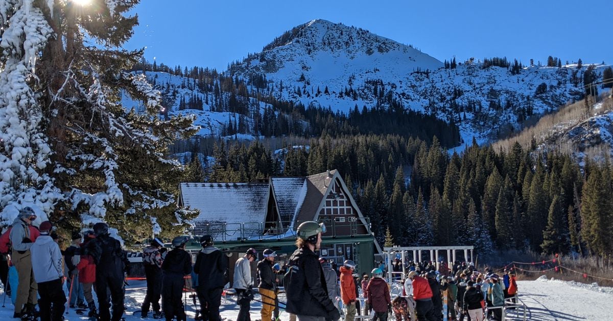 Brighton membuka musim ski dan snowboard di Utah, tetapi sebagian besar resor belum siap untuk pengendara