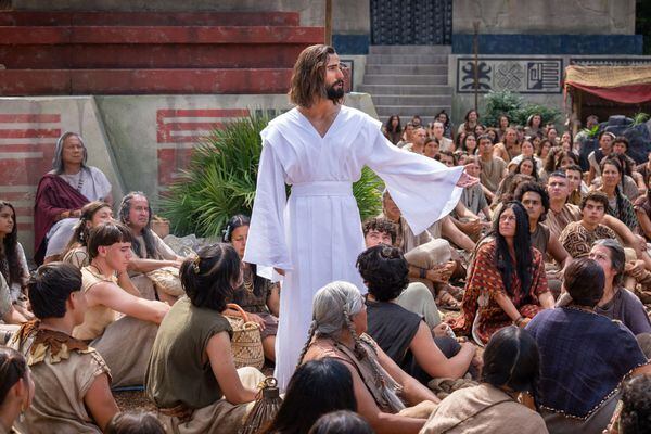 (The Church of Jesus Christ of Latter-day Saints)
Jesus teaches inhabitants on the ancient Americas in a scene from the "Book of Mormon Videos" series.