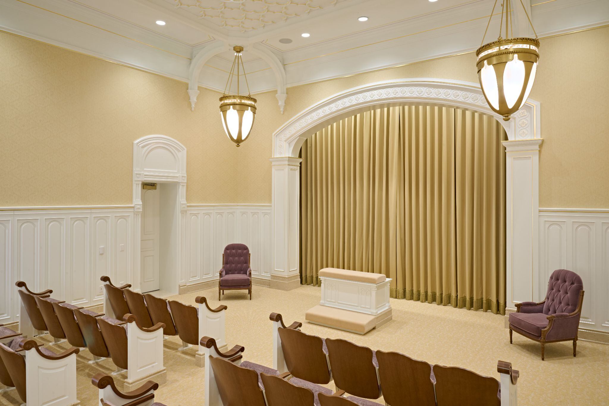 (The Church of Jesus Christ of Latter-day Saints) An instruction room inside the new Taylorsville Utah Temple.