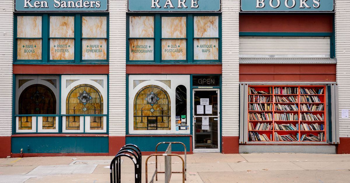 With loans and landlord’s help, Ken Sanders’ Salt Lake City bookstore