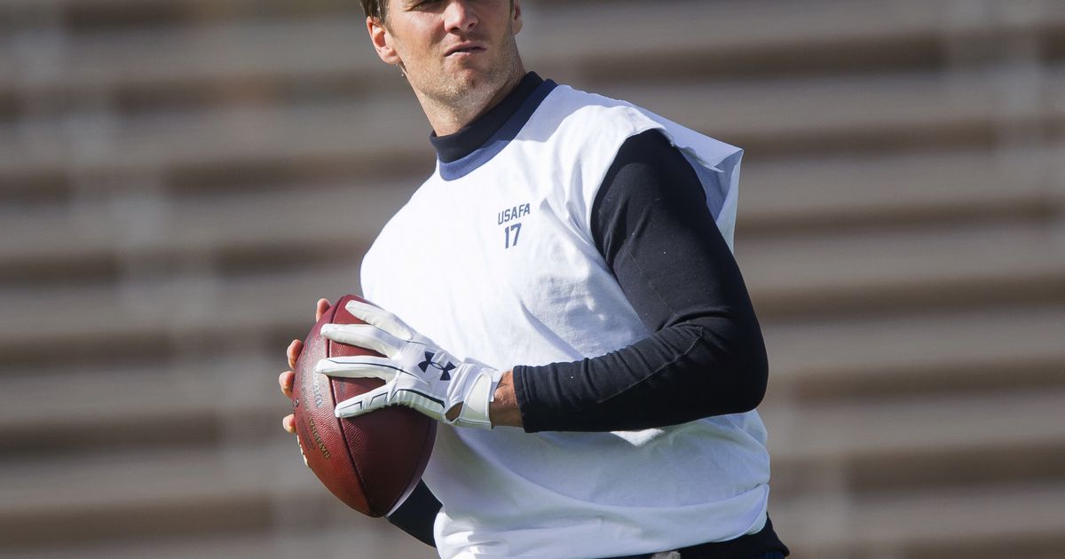 Brady, Patriots heading for greater heights in Mexico