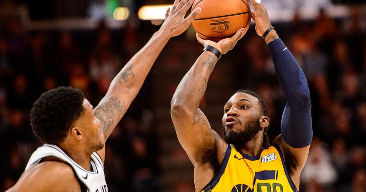 Jazz set franchise record with 20 3pointers in 139105 rout of the Spurs