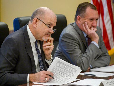 Bills aim to fund big oil and gas transport projects without oversight by state board