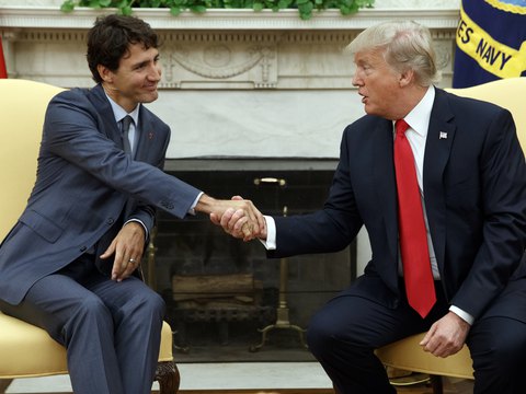 Catherine Rampell: Trump is waging a trade war in the dumbest way possible