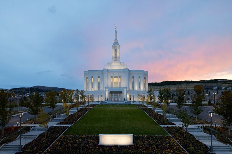 (The Church of Jesus Christ of Latter-day Saints)
The Pocatello Idaho Temple, one of six existing Latter-day Saints temples in Idaho. Three more are planned.