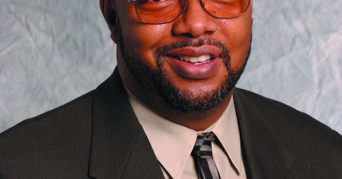 Leonard Pitts Alan Gratz’s novel ‘Refugee’ demands your humanity