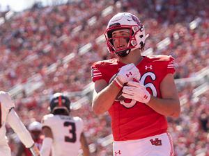 (Rick Egan | The Salt Lake Tribune) Utah tight end Dalton Kincaid (86) smiles after scoring a touchdown for hte Utes, in PAC 12 football action between the Utah Utes and the Oregon State Beavers, at Rice-Eccles Stadium in Salt Lake City, on Saturday, Oct. 1, 2022.Saturday, Oct. 1, 2022.