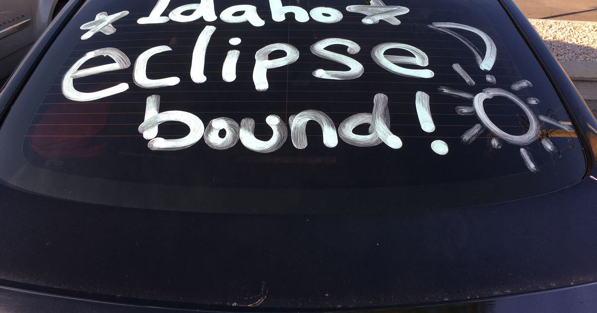 Traffic into Utah jammed as eclipse fans head home on Interstate 15
