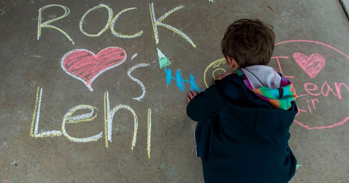 Children’s chalk art aims at getting leaders’ attention about community