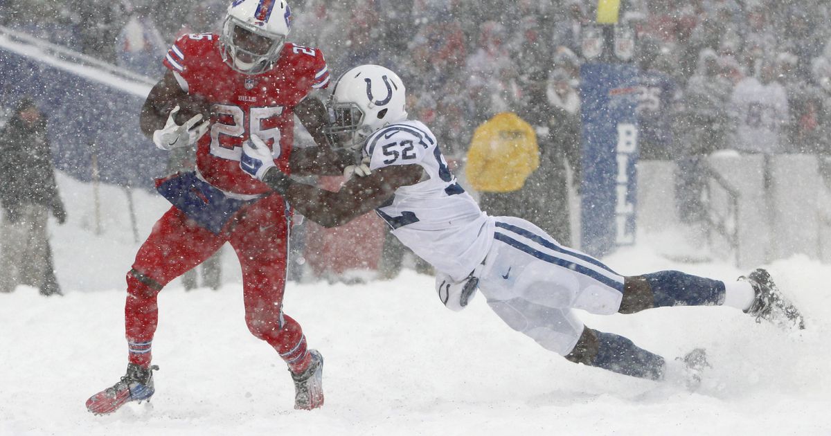 Chiefs, Smith snap fourgame losing streak, Bills win in