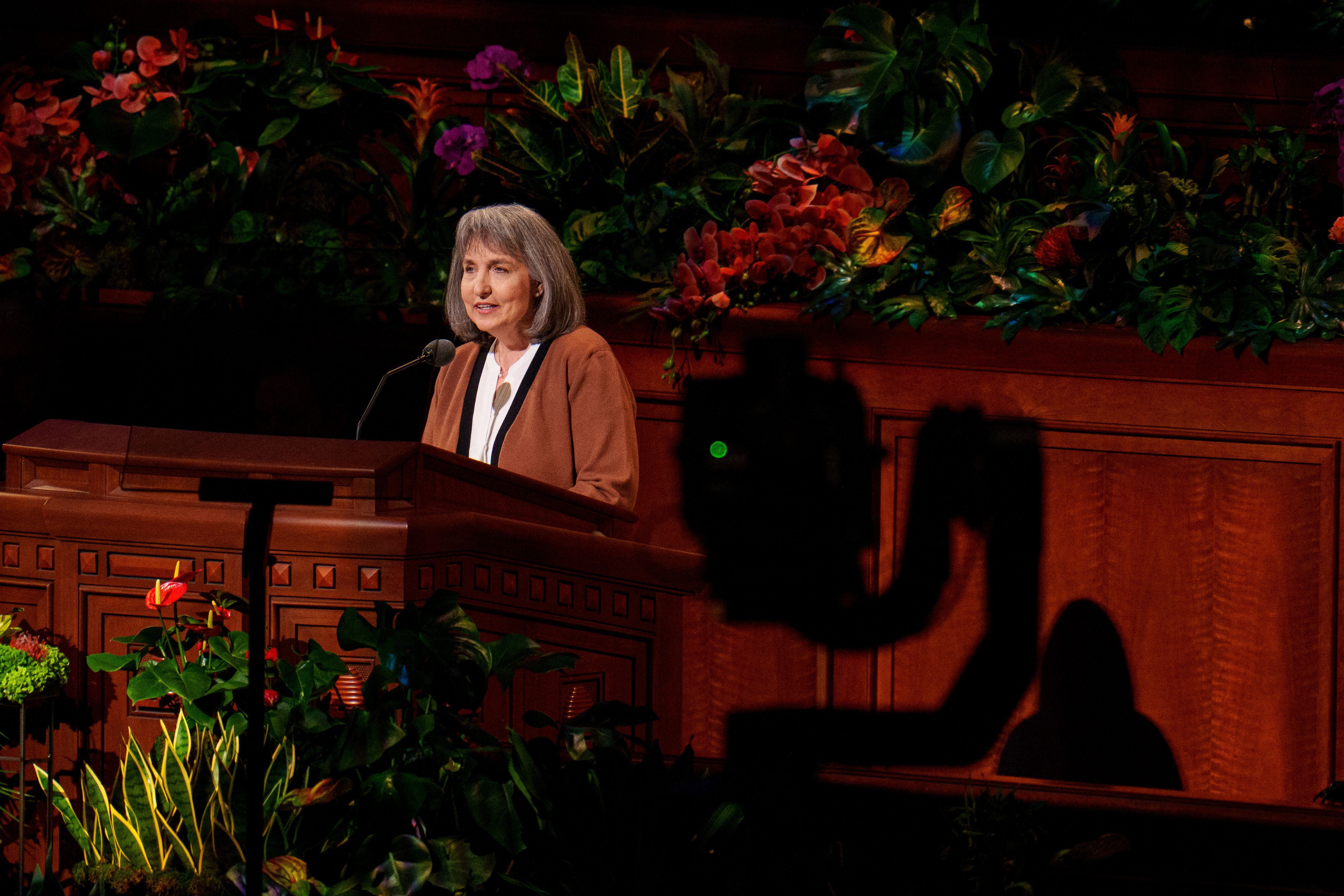 (Trent Nelson | The Salt Lake Tribune) General Relief Society counselor J. Anette Dennis speaks at General Conference on Saturday, April 6, 2024.