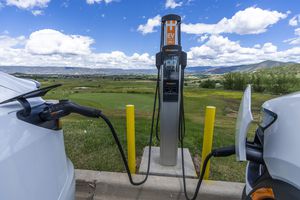 (Rick Egan | The Salt Lake Tribune)  Cars charge at the electric vehicle charging station at Soldier Hollow Golf Course in Midway on Monday, June 20, 2022. Utah's plans to build out its electric-vehicle charging network are moving into high gear.