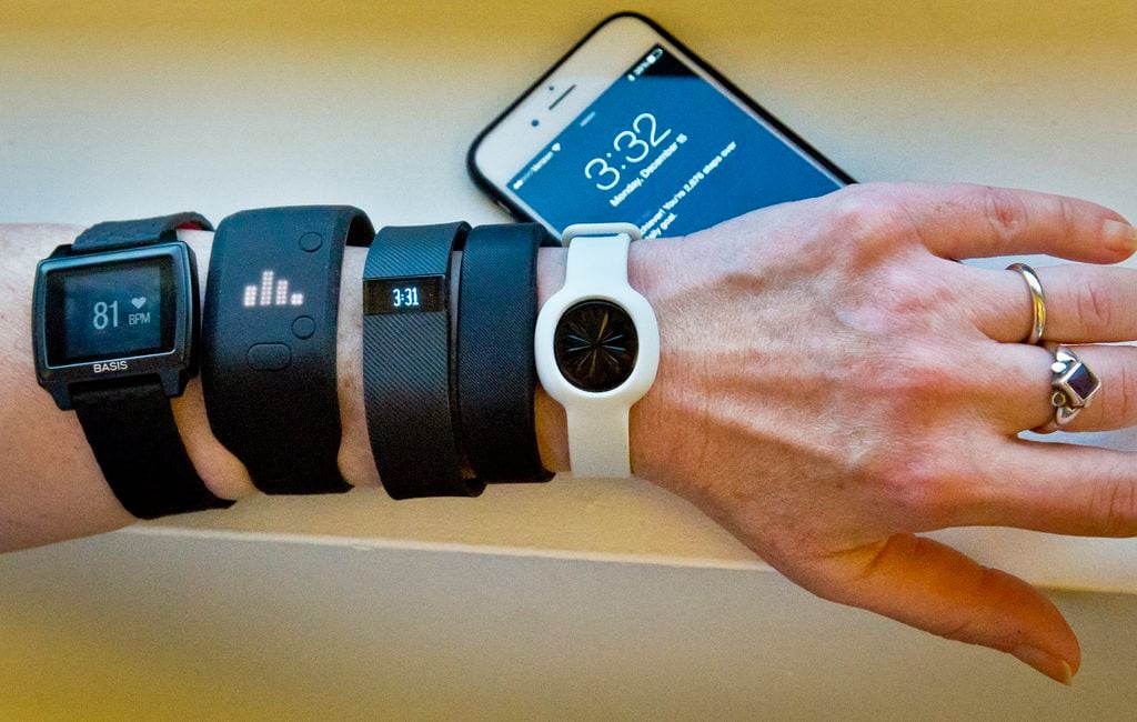 Daarom enkel en alleen een vuurtje stoken Gift Guide: 5 fitness trackers offer wide range