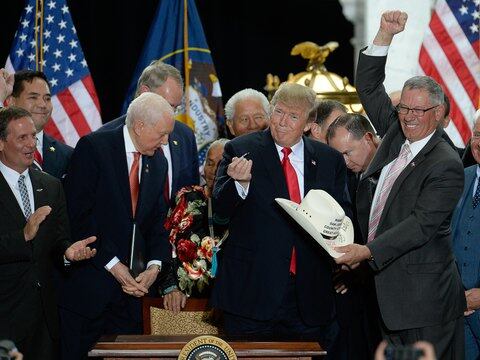 Commentary: What would it take for Mormons to dump Trump?