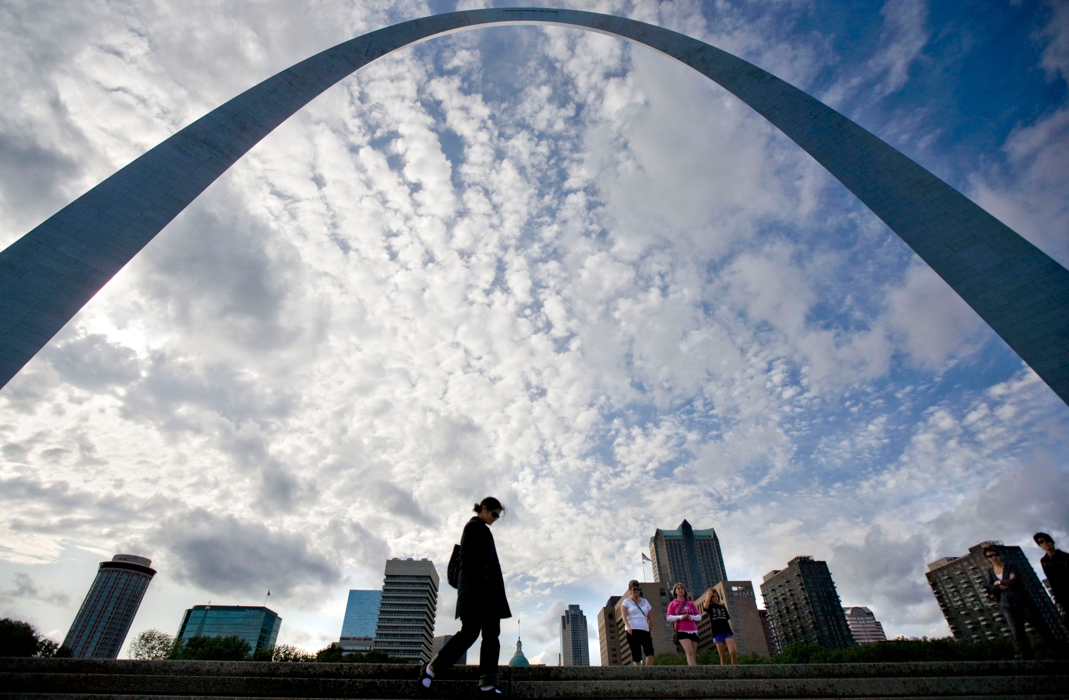 (Evelyn Hockstein | The New York Times) The Gateway Arch in St. Louis in 2009.