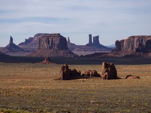 (Rick Egan | The Salt Lake Tribune)  View of Monument Valley, with the Bears Ears in the distance, from the Pine Spring in Monument Valley, on Thursday, May 26, 2022.