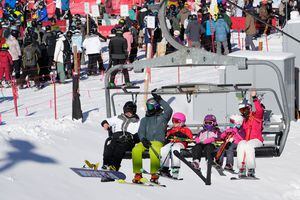 (Francisco Kjolseth | The Salt Lake Tribune) People take to the slopes of Park City Mountain Resort as clear skies and some recent fresh snow draws the crowds on Saturday, Dec. 18, 2021.