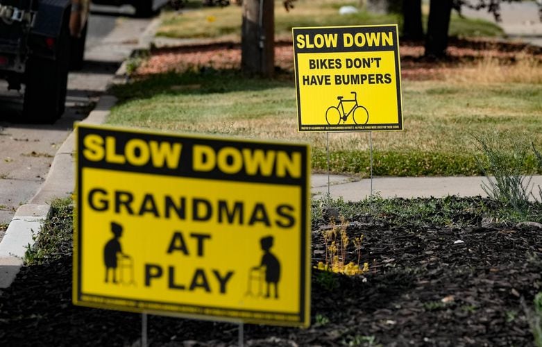 Alejandro Puy funny signs ask drivers to slow down and not speed on west  side streets