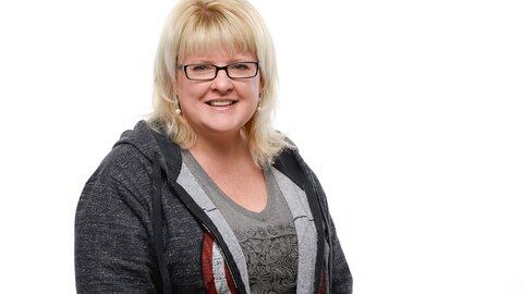 Ashton: That one time my sister shoved a jelly bean up my nose, and other things only sisters can relate to