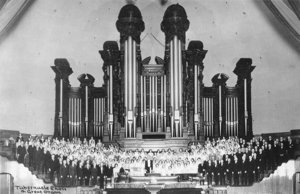 (Tribune file photo) The Mormon Tabernacle Choir in1929. 