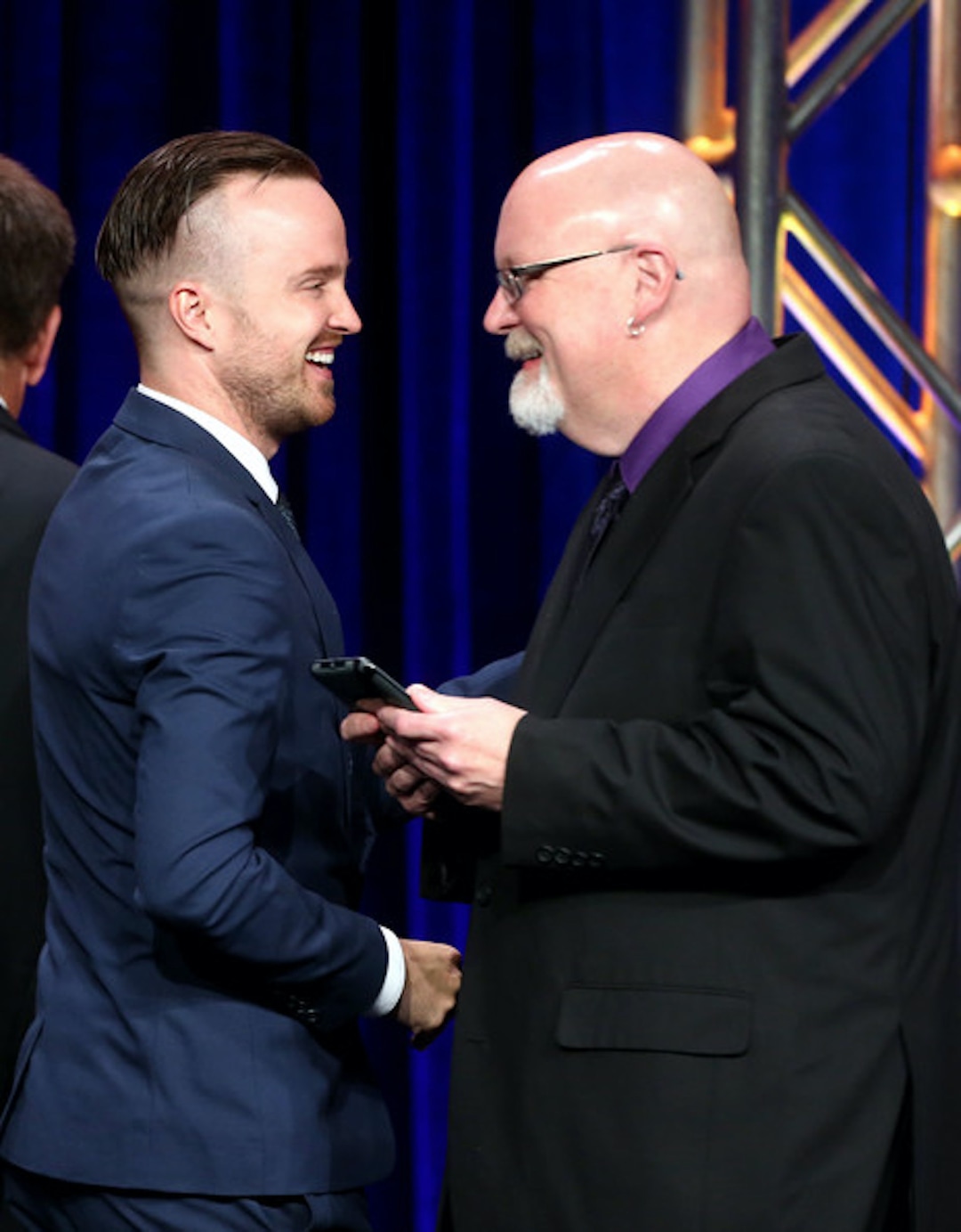 (File photo courtesy of Getty Images) “Breaking Bad” star Aaron Paul and TV critic Scott D. Pierce at the 2014 TCA Awards.