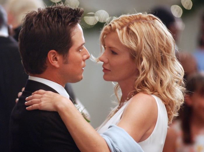 (Patrick Ecclesine  |  The WB)  Scott Wolf as Jake Hartman, Stephanie Niznik as Nina Feeney in a scene from "Everwood."