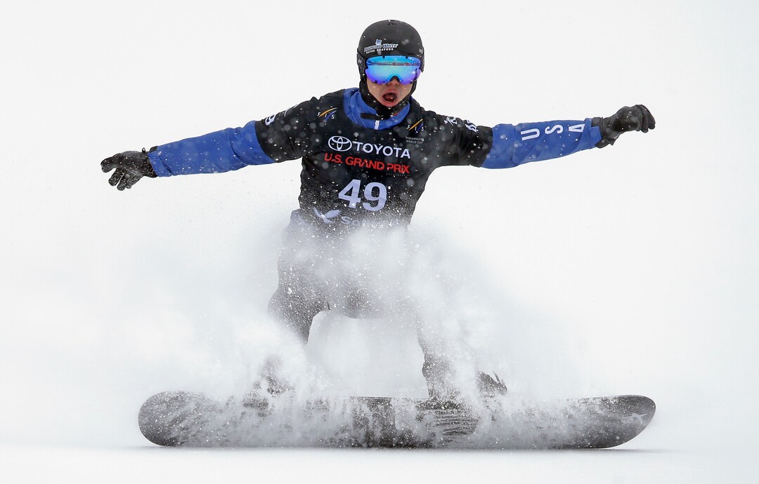 Jonathan Cheever, of the United States, competes during qualifications in a U.S. Grand Prix men's snowboarding World Cup event Thursday, Jan. 19, 2017, in Solitude, Utah. (AP Photo/Rick Bowmer)