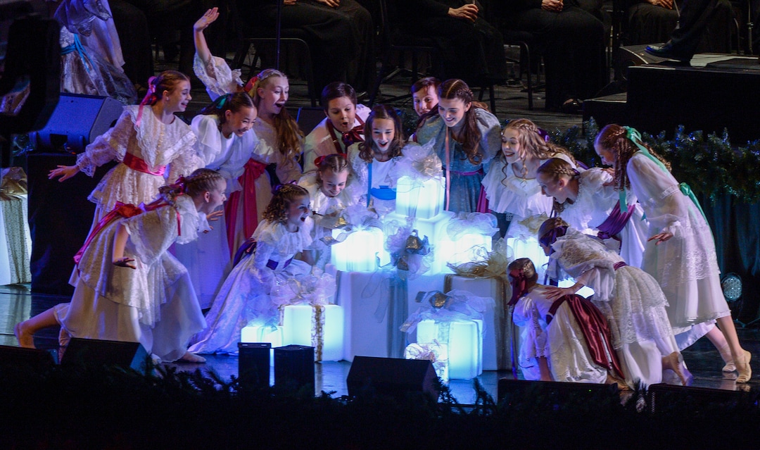 Leah Hogsten  |  The Salt Lake Tribune  Kristin Chenoweth performs with The Tabernacle Choir during the first of three sold-out Christmas concert performances Thursday, December 13, 2018 at the The Church of Jesus Christ of Latter-day Saints Conference Center in Salt Lake City.