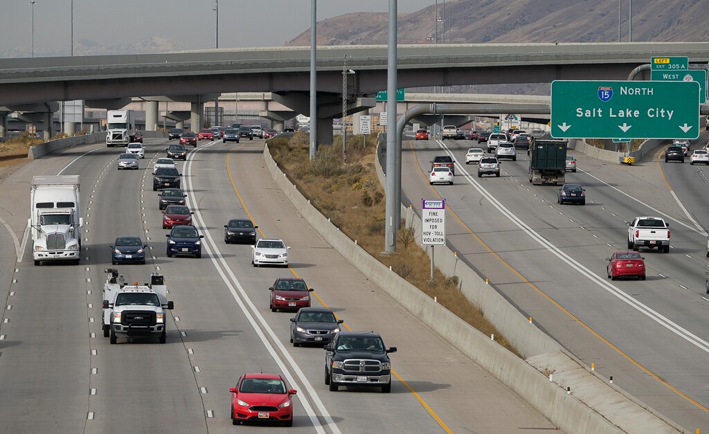 (Francisco Kjolseth  |  Tribune file photo)  The state has shut down a web site that drivers use to pay I-15 tolls electronically after finding that users could access data in other people's accounts.