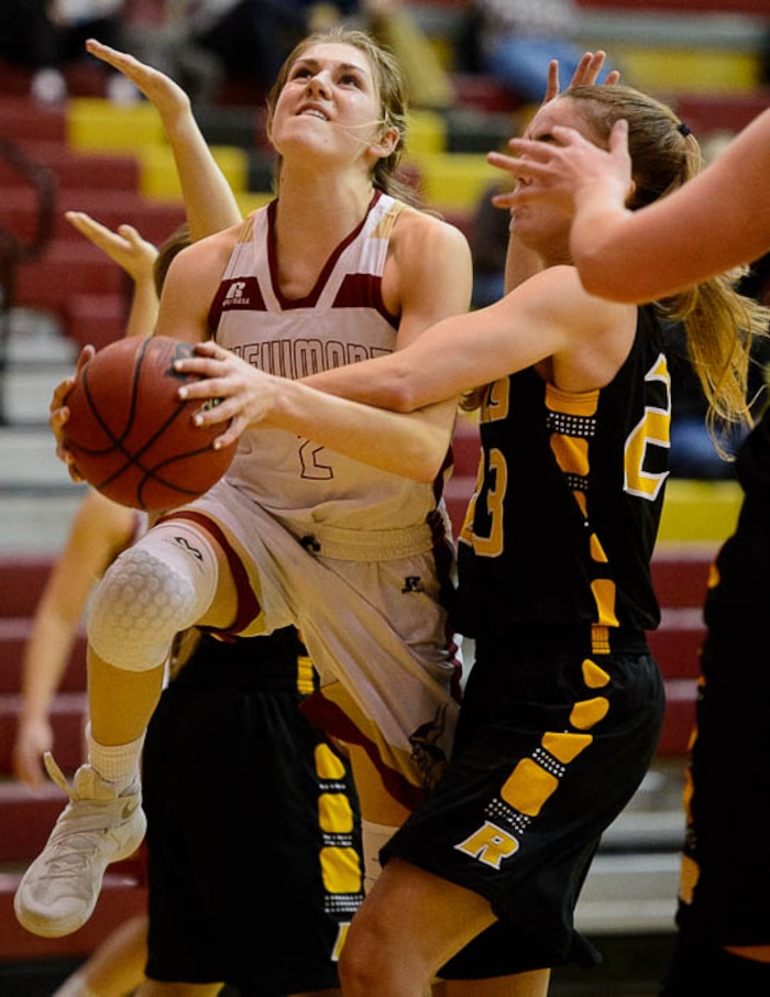 (Trent Nelson | The Salt Lake Tribune)  Viewmont's Emma Carr defended by Roy's Brittney Hatch as the Viewmont Vikings host the Roy Royals, girls high school basketball in Bountiful, Wednesday January 31, 2018.