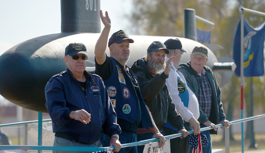 (Leah Hogsten  |  The Salt Lake Tribune)  Members of the Harder Base Submarine Club during Northern Utah’s 12th Annual Veterans Day Parade Saturday, Nov. 11, 2017 in Layton.