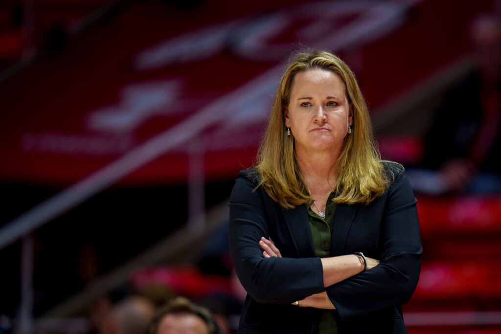 (Trent Nelson | The Salt Lake Tribune) Coach Lynne Roberts as the University of Utah hosts Idaho, NCAA basketball in Salt Lake City on Monday, Nov. 7, 2022.