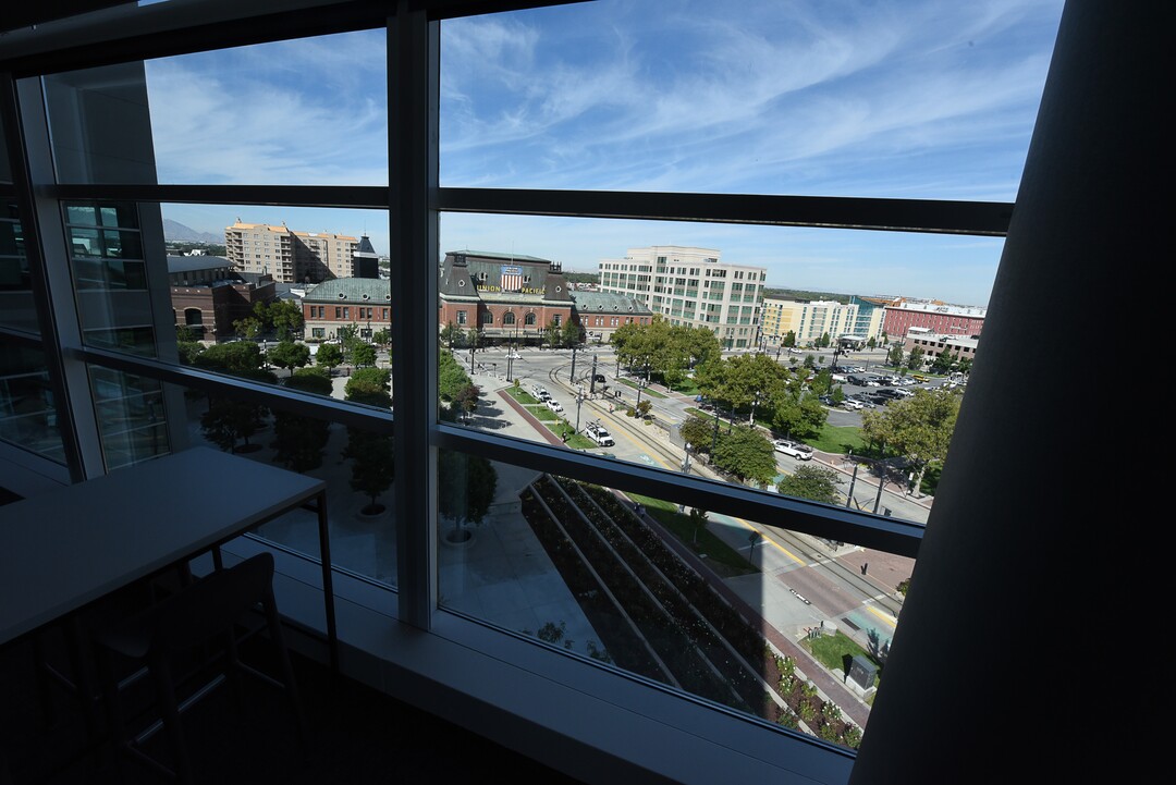 (Francisco Kjolseth  |  The Salt Lake Tribune)  New social corners on the 6th floor offer good views and a chance for any ticket holder to meet as the Jazz unveil renovations for the arena, starting with the J-Note statue and then offering self-guided tours of the venue on Tuesday, Sept. 26, 2017. The arena features new seats, new concourse areas, new anchor restaurants and open spaces for more social experiences at Jazz games and events.