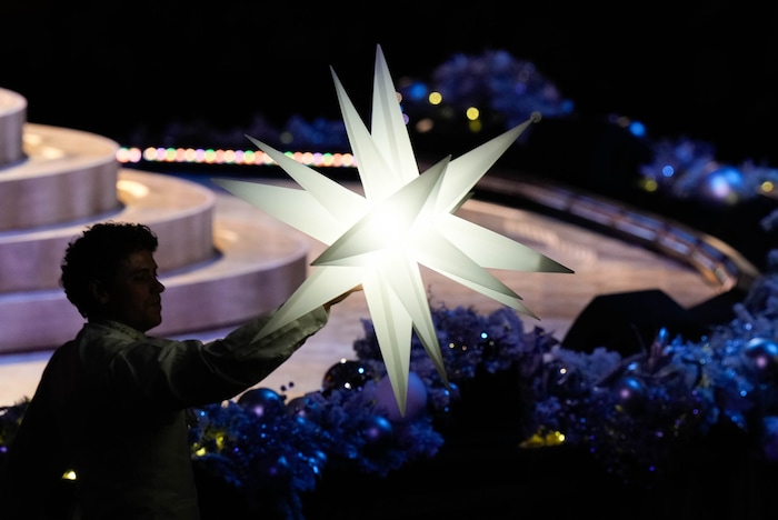 (Francisco Kjolseth | The Salt Lake Tribune) The Tabernacle Choir at Temple Square holds its annual Christmas Concert with special guests Stephanie J. Block and Sebastian Arcelus on Thursday, Dec. 11, 2025,
