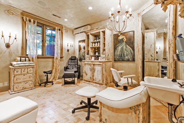 (Courtesy of Concierge Auctions) This 23,035-square-foot house in Holladay will go on the auction block Nov. 2, 2017.