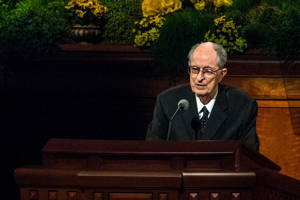 Chris Detrick | The Salt Lake Tribune
Robert D. Hales, Quorum of the Twelve Apostles, speaks during the afternoon session of the 184th Semiannual General Conference of The Church of Jesus Christ of Latter-day Saints on Sunday, April 6, 2014.