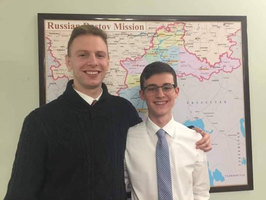 (Photo courtesy of David Gaag) Elders Kole Brodowski and David Gaag point to where they served in the Russian Rostov Mission. The two Latter-day Saint volunteers later were detained by police and deported.