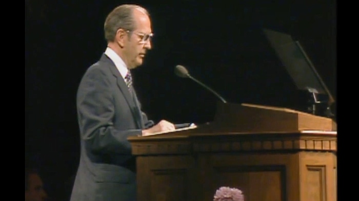 (The Church of Jesus Christ of Latter-day Saints) Russell M. Nelson speaks for the first time as an apostle at the April 1984 general conference.
