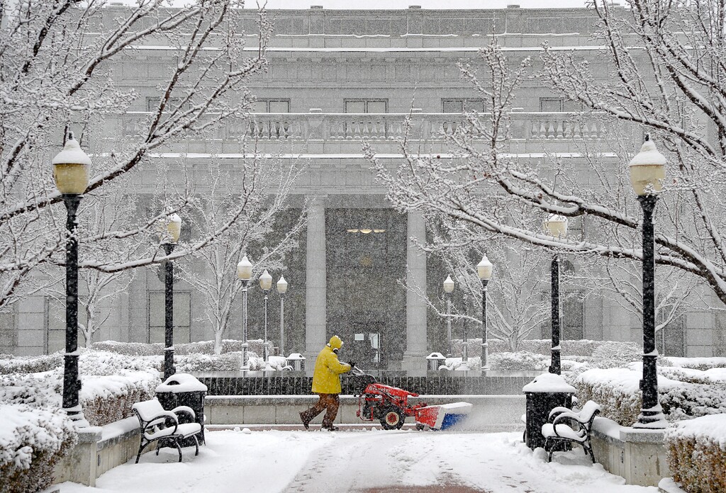 (Francisco Kjolseth | The Salt Lake Tribune) Carlos Williams clears the walkways around the Capitol as a fresh batch of snow falls on Salt Lake City on Tuesday, Jan. 13, 2020.