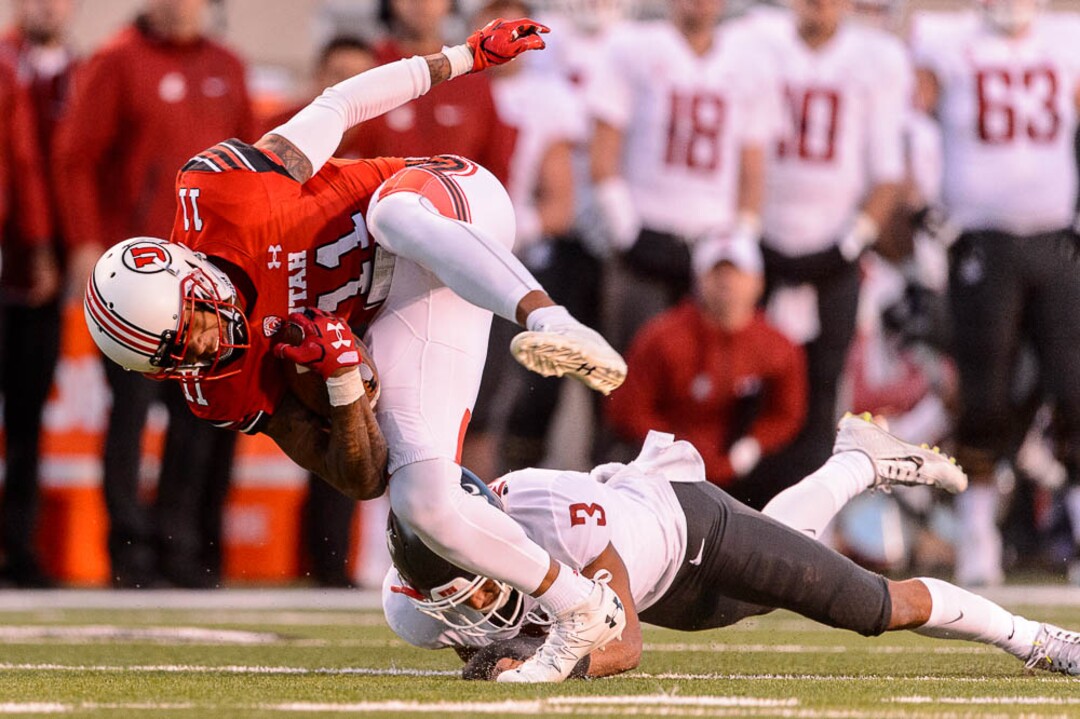 (Trent Nelson | The Salt Lake Tribune)  Utah Utes wide receiver Raelon Singleton (11) runs after the catch as the University of Utah hosts Washington State, NCAA football in Salt Lake City, Saturday November 11, 2017.