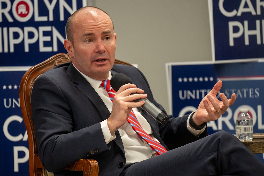 (Rick Egan | The Salt Lake Tribune)  U.S. Senate candidate Carolyn Phippen and Sen. Mike Lee host a joint town hall meeting in Lindon, on Friday, April 5, 2024.