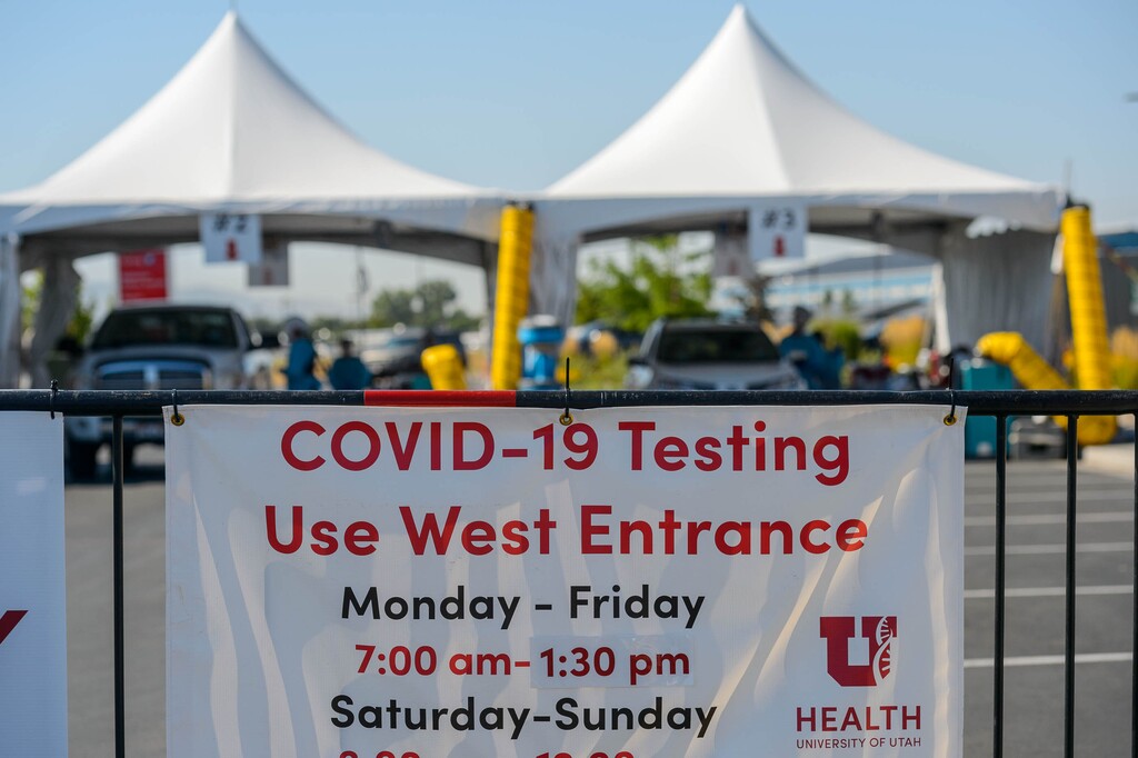 (Trent Nelson  |  The Salt Lake Tribune) COVID-19 testing at the University of Utah Health's Farmington Health Center on Friday, July 31, 2020.