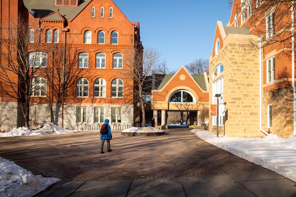 (Jenn Ackerman | The New York Times) Macalester College, in St. Paul, Minn., on Friday, Dec. 20, 2019. An agreement between college counselors and the Justice Department should free up colleges to woo early-decision applicants with financial aid. Even under the new policy, affluent students will still disproportionately apply for early decision, the president of Macalester said.