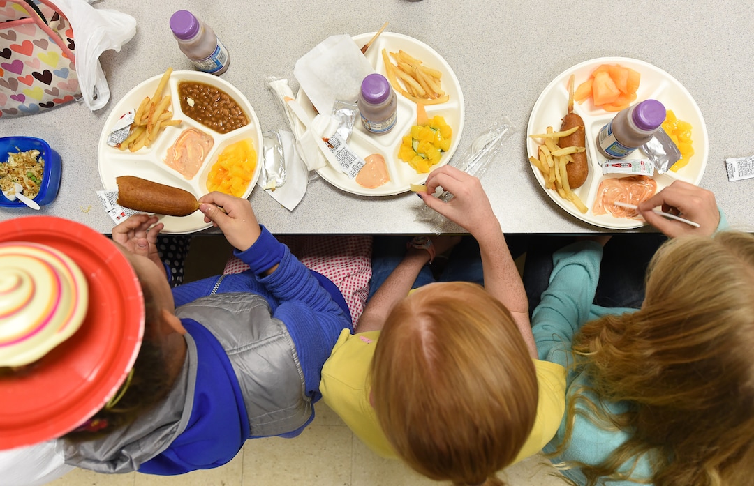(Francisco Kjolseth  |  The Salt Lake Tribune)  Kids at Tolman Elementary in Bountiful have lunch on Friday, Sept. 13, 2019.