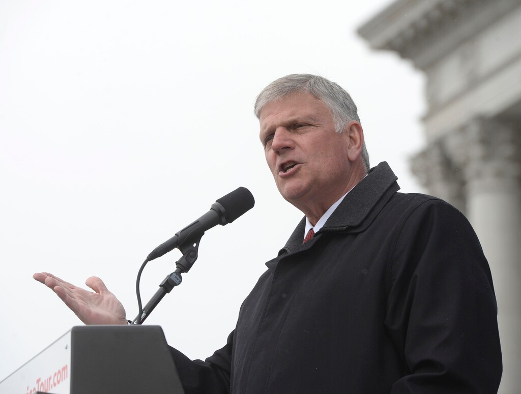 Al Hartmann  |  The Salt Lake Tribune Thousands gathered on the steps of the Utah State Capitol Monday March 29 to listen and pray with Franklin Graham, son of evangelist Billy Graham.  It was part of Franklin Graham's 50-state Decision America Tour.
